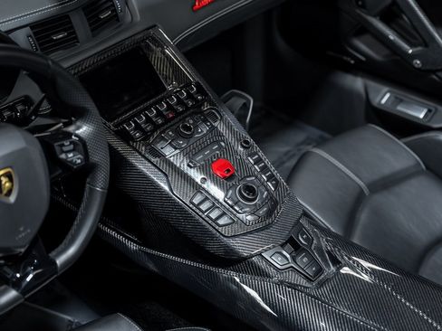 Used 2017 Lamborghini Aventador LP 700-4 image 62