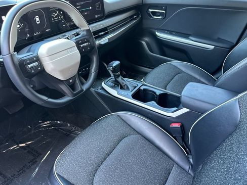 Used 2025 Kia K4 GT-Line w/ GT-Line Sunroof Package FWD image 10
