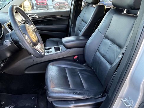 Used 2013 Jeep Grand Cherokee Laredo image 19