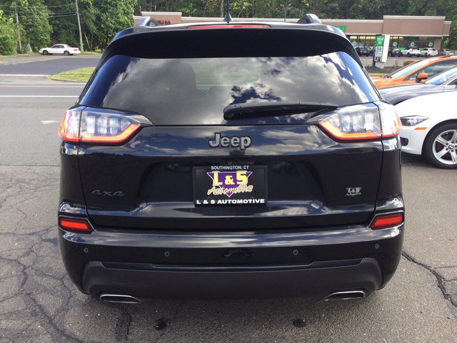 Used 2019 Jeep Cherokee High Altitude AWD/4WD image 9