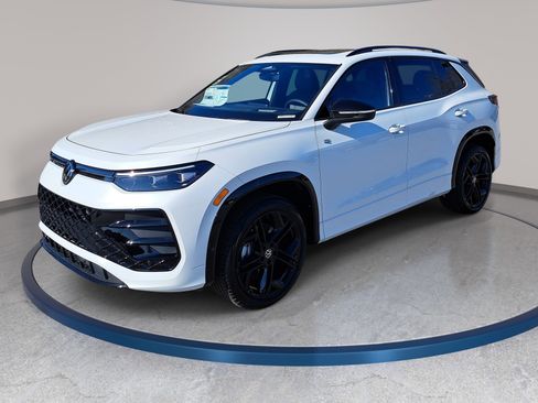 New 2026 Volkswagen Tiguan SE R-Line AWD/4WD image 1