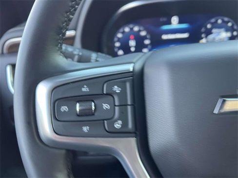 Certified 2024 Chevrolet Suburban Premier w/ Premium Package image 28