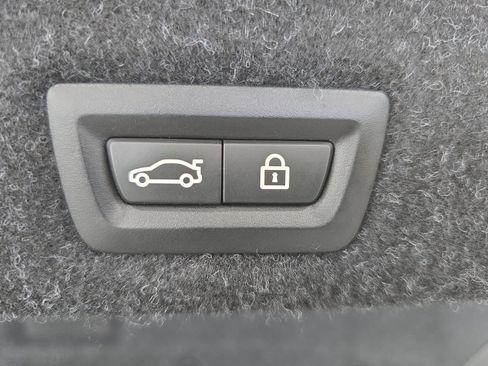Used 2018 BMW 540i w/ Premium Package RWD image 23