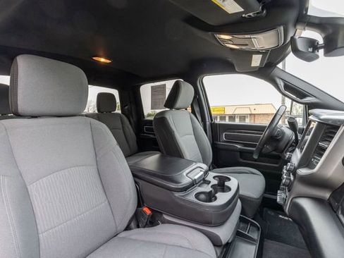 Used 2024 RAM 2500 Big Horn AWD/4WD image 18