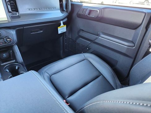 New 2025 Ford Bronco Badlands image 15