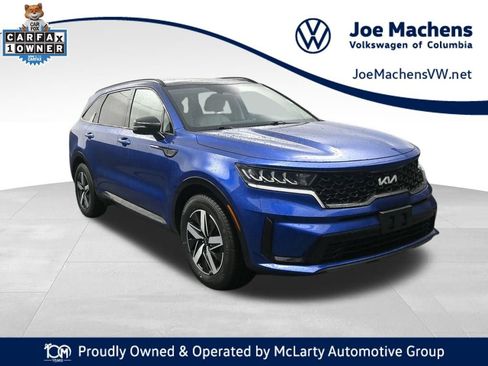 Used 2022 Kia Sorento S w/ Panoramic Sunroof Package image 1