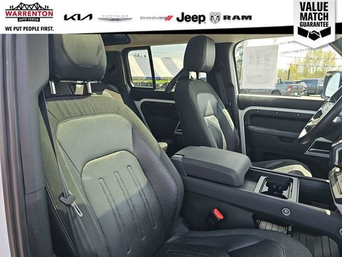 Used 2020 Land Rover Defender 110 SE AWD/4WD image 31