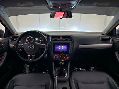Used 2014 Volkswagen Jetta SE FWD image 26