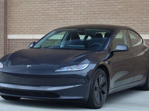 Used 2025 Tesla Model 3 Long Range RWD image 5