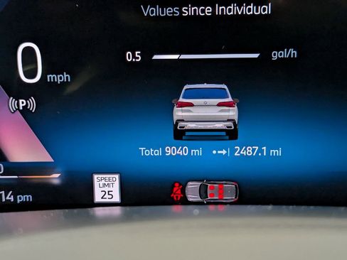 Used 2025 BMW X5 xDrive40i w/ Premium Package image 37