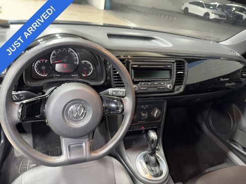 Used 2014 Volkswagen Beetle 2.5 image 6