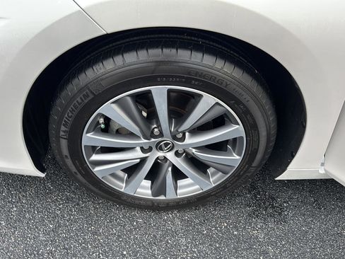 Certified 2021 Lexus ES 350 w/ Accessory Package image 33