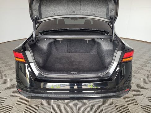 Used 2025 Nissan Altima 2.5 S FWD image 29