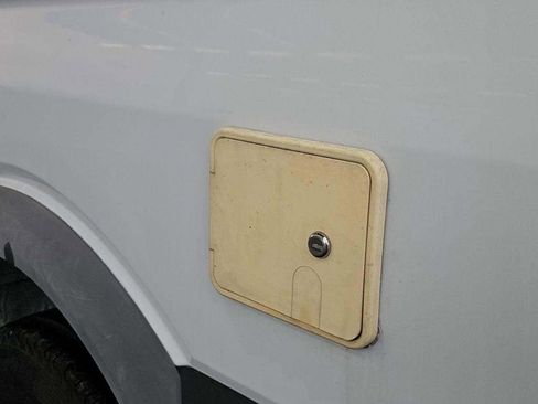 Used 2017 Mercedes-Benz Sprinter 144 Cargo image 8