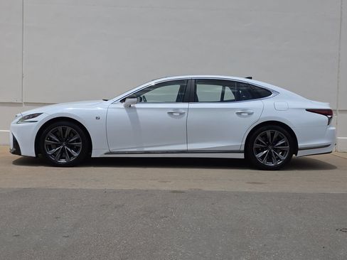 Used 2018 Lexus LS 500 F Sport w/ Accessory Package (Z1) RWD image 2