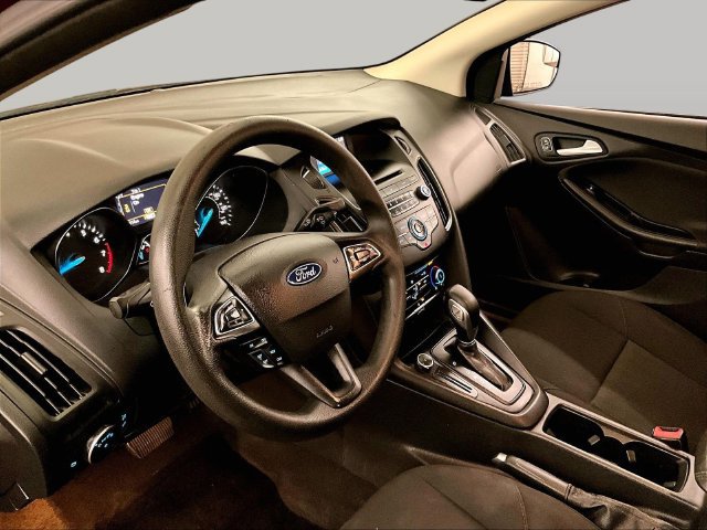 Used 2017 Ford Focus SE FWD image 13