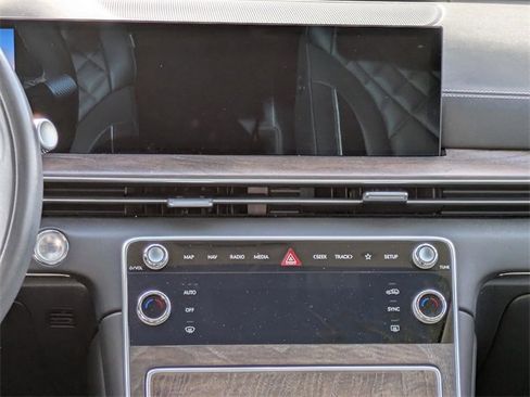 Used 2025 Genesis GV80 3.5T Prestige image 12