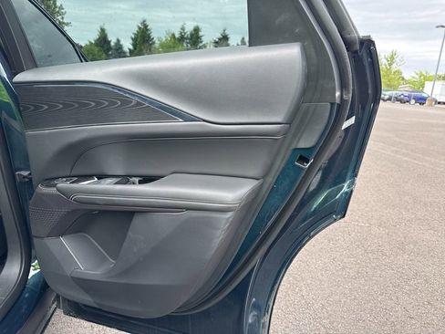 Used 2024 Cadillac Lyriq Sport AWD/4WD image 24