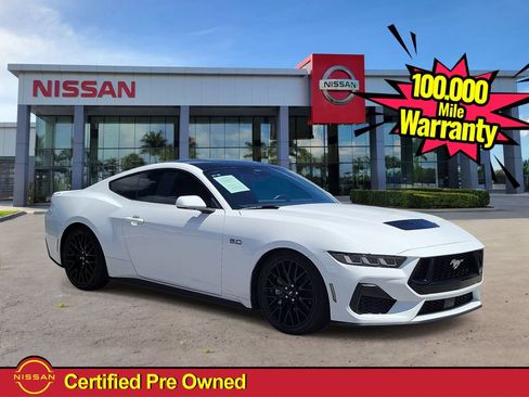 Used 2024 Ford Mustang GT RWD image 1