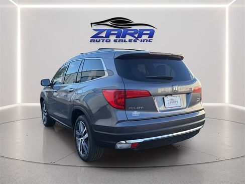 Used 2018 Honda Pilot Touring image 5