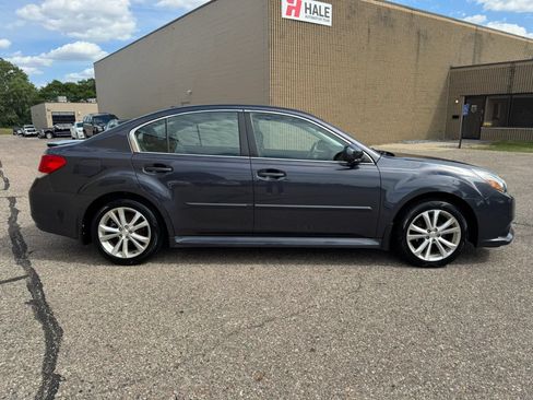 Used 2013 Subaru Legacy 2.5i Limited AWD/4WD image 11