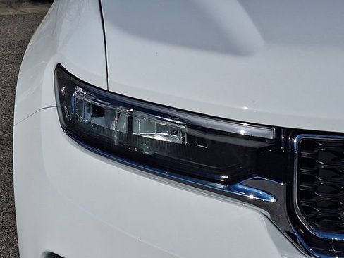 Used 2022 Jeep Grand Cherokee Limited 4xe w/ Luxury Tech Group II image 11