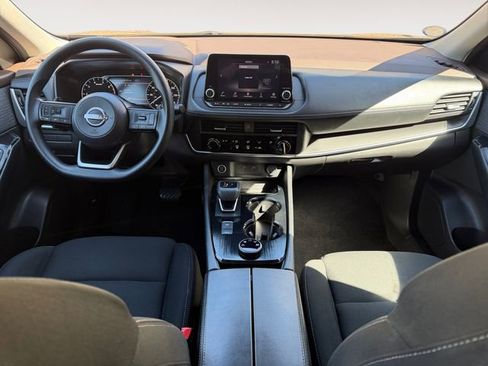 Used 2023 Nissan Rogue S AWD/4WD image 10
