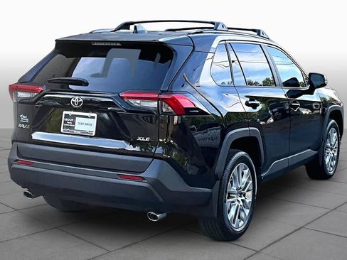Used 2025 Toyota RAV4 XLE Premium FWD image 13