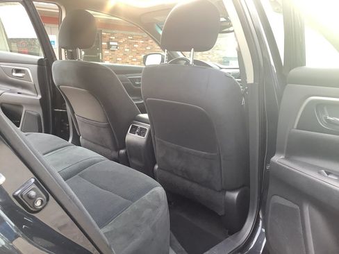 Used 2015 Nissan Altima 2.5 SV w/ Convenience Package FWD image 17