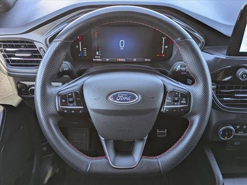 Used 2023 Ford Escape ST-Line image 10
