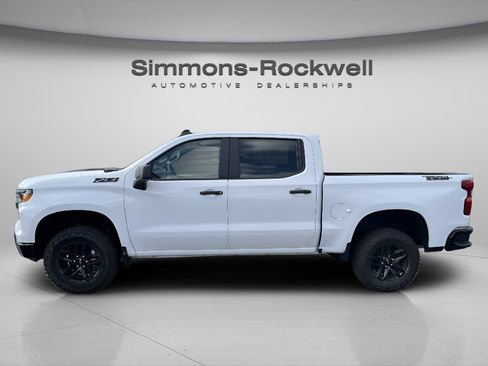 New 2026 Chevrolet Silverado 1500 Custom Trail Boss w/ Dark Appearance Package image 4