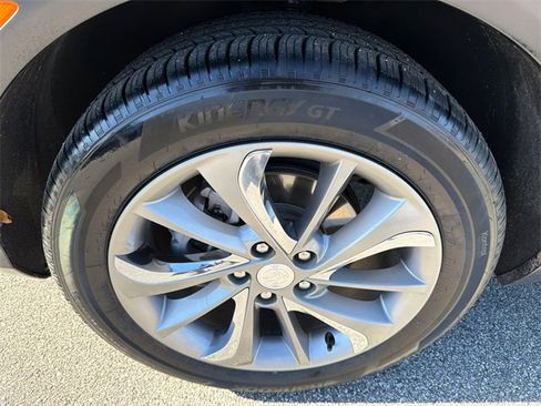 Used 2023 Buick Encore GX Essence w/ Experience Buick Package image 11