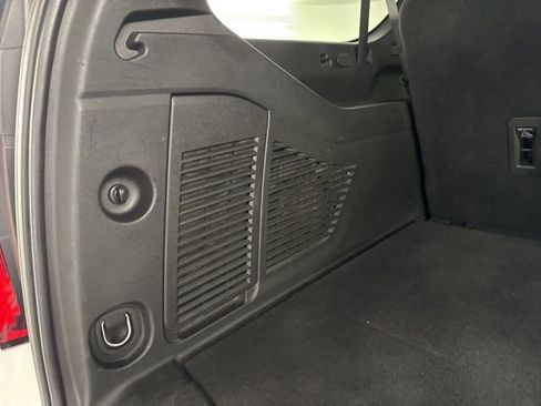 Used 2021 GMC Yukon XL AT4 image 30