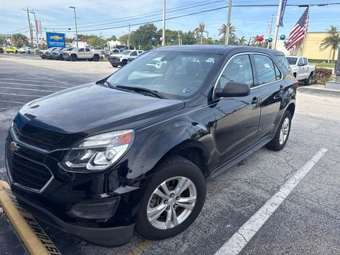 Used 2017 Chevrolet Equinox LS FWD image 1