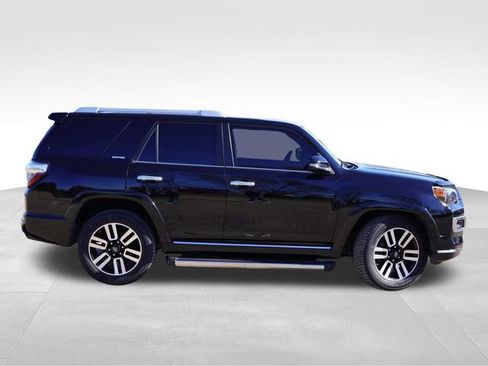 Used 2018 Toyota 4Runner Limited RWD image 3