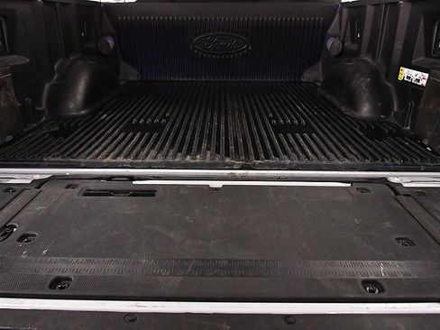 Used 2025 Ford F150 Platinum AWD/4WD image 15