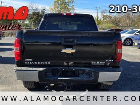 Used 2011 Chevrolet Silverado 1500 LT w/ Texas Edition image 4