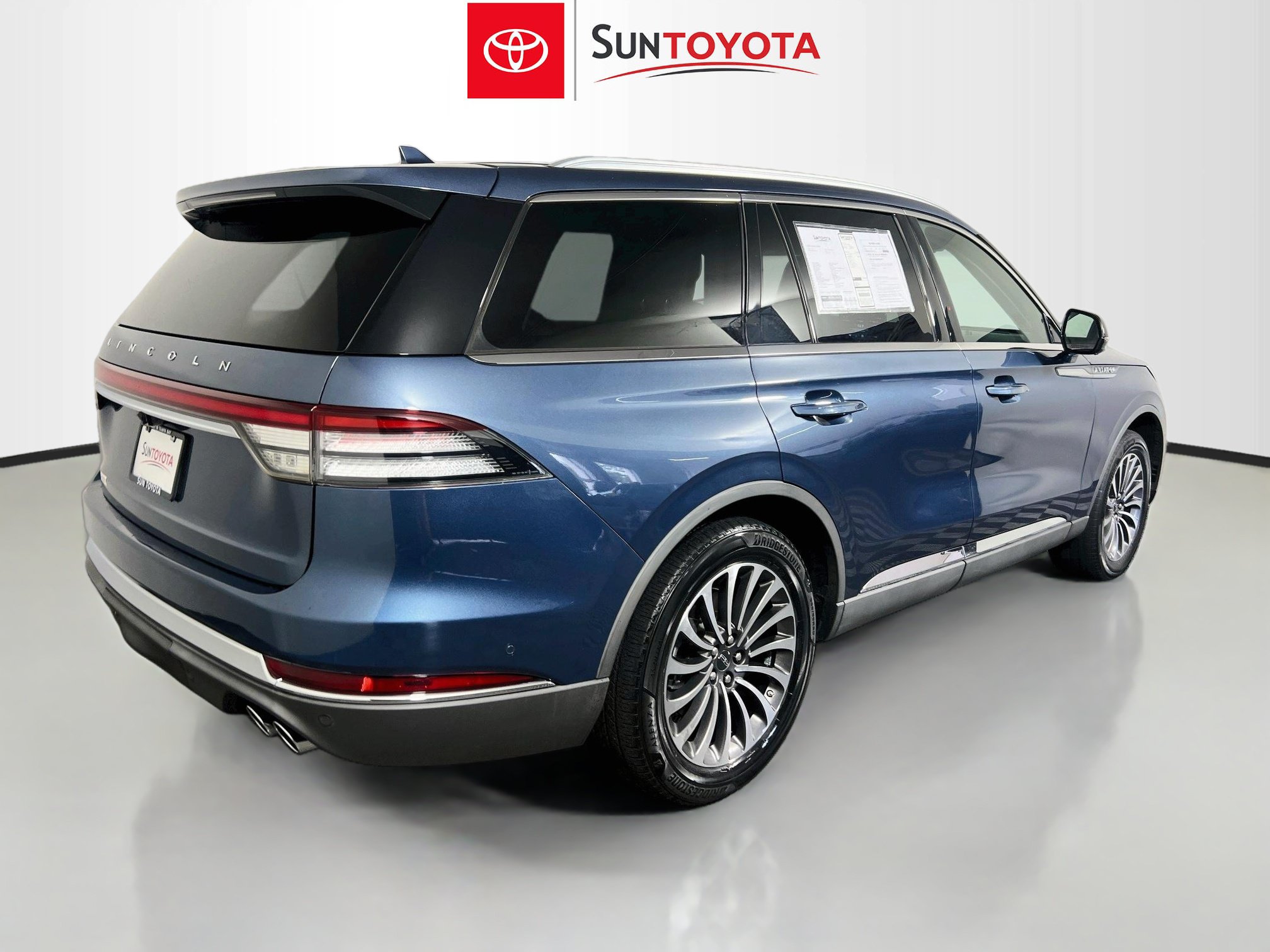 Used 2020 Lincoln Aviator Reserve w/ Equipment Group 201A AWD/4WD image 4