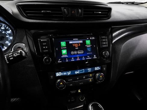 Used 2019 Nissan Rogue Sport SL w/ Premium Package image 29