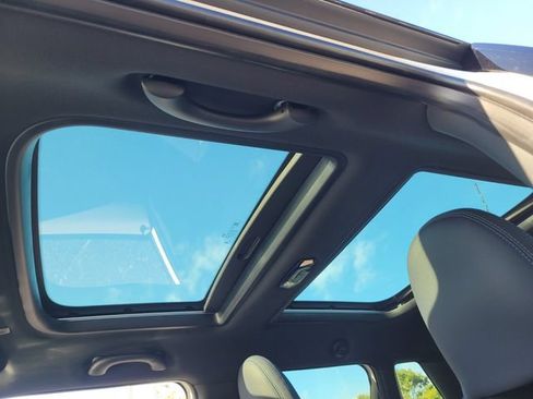 New 2026 MINI Cooper 4-Door Hardtop FWD image 19