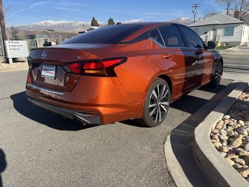 Used 2022 Nissan Altima 2.5 SR image 5