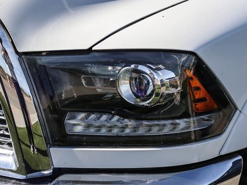 Used 2014 RAM 2500 Laramie w/ Convenience Group image 2