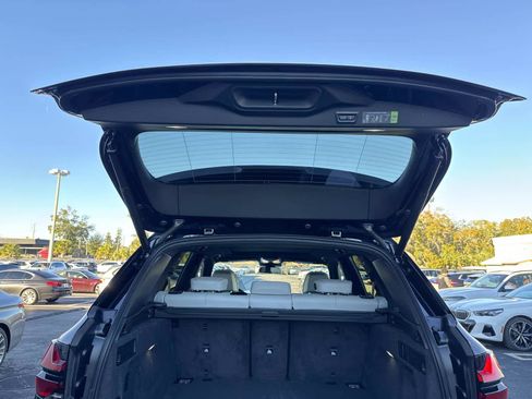 New 2026 BMW X5 xDrive40i w/ M Sport Package image 12