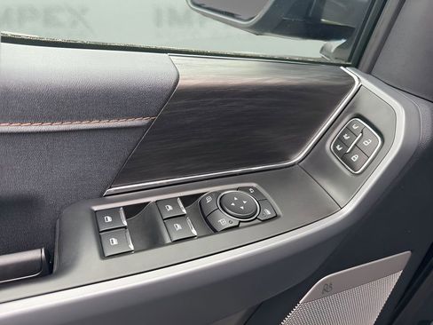 Used 2025 Ford F150 Lightning Lariat AWD/4WD image 29