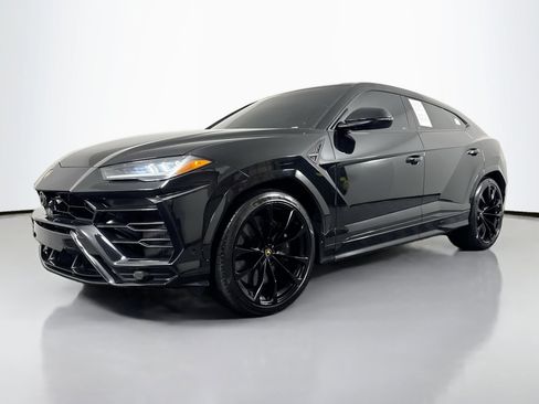 Used 2020 Lamborghini Urus image 45