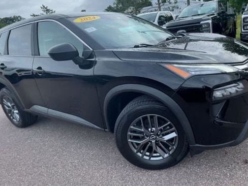 Used 2024 Nissan Rogue S AWD/4WD image 8