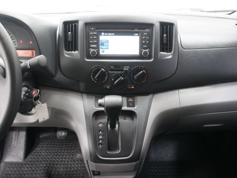 Used 2017 Chevrolet City Express LT w/ Technology Package FWD image 18