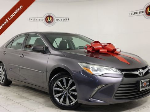 Used 2015 Toyota Camry XLE FWD image 1