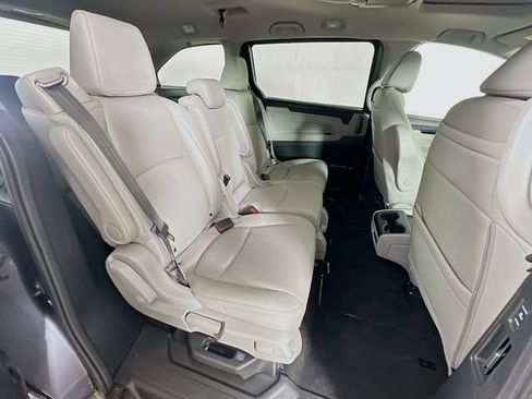 Certified 2023 Honda Odyssey Touring image 9