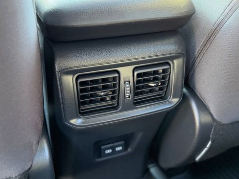 Used 2022 Toyota RAV4 SE w/ Weather & Moonroof Package image 8